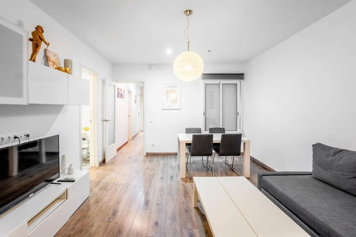 Paseo De Gracia Modern And Cozy 3Bd - 2Bth location